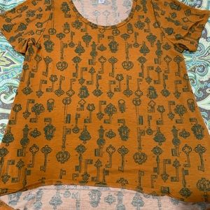 Lularoe shirt